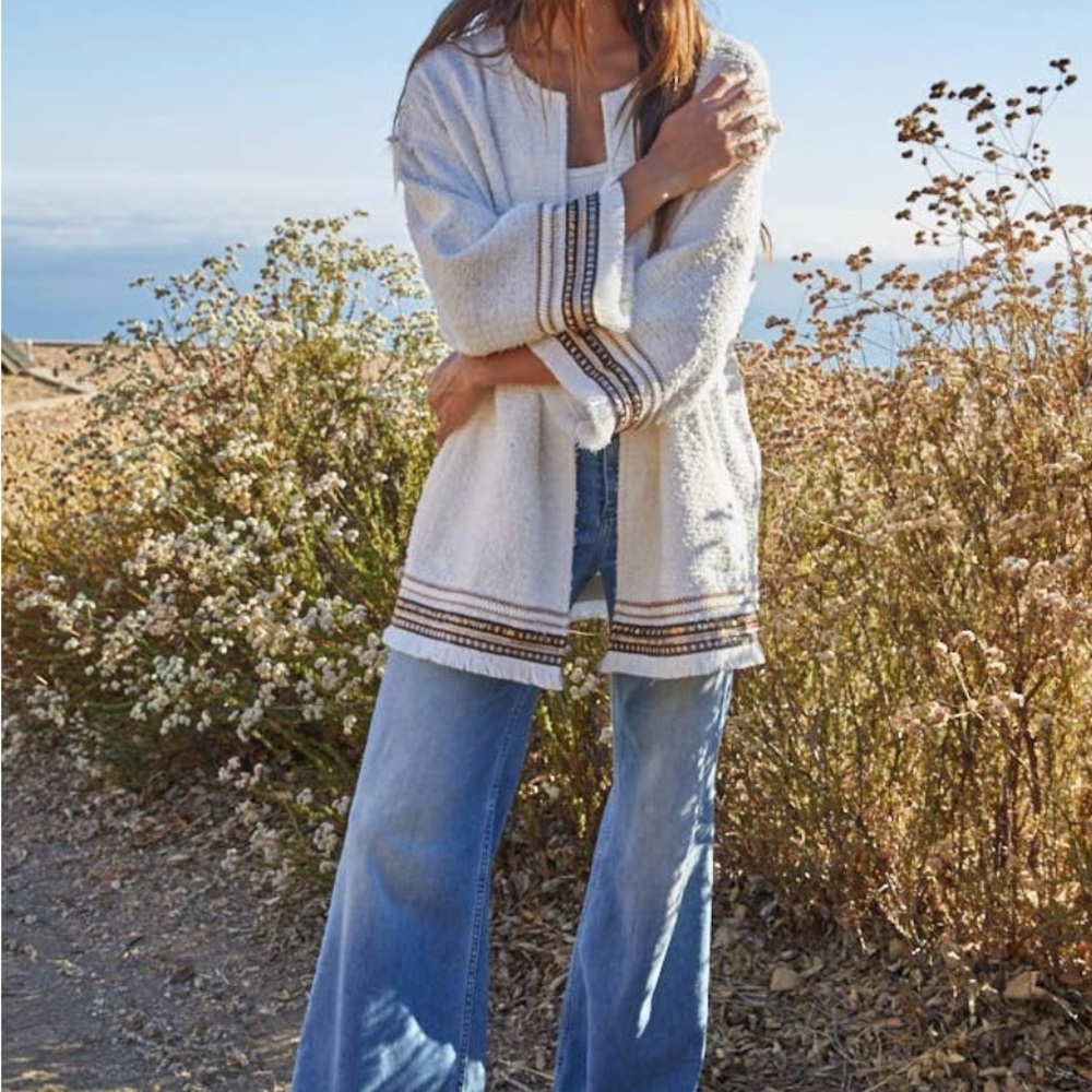 By Together: The Cleo Jacket - Picture 4 of 10